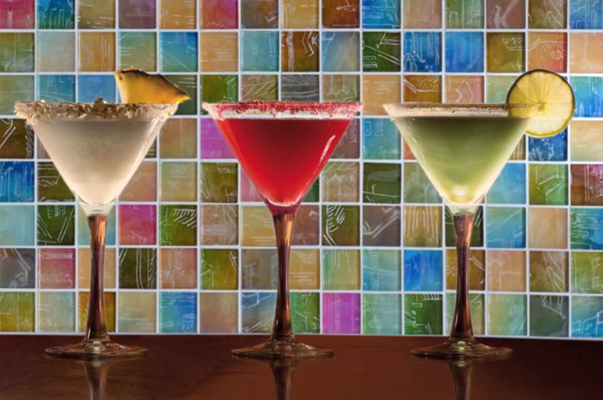 14839 HPH Glasmosaik Neon-3 Cocktailbar